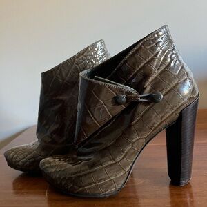 Louis Vuitton Dark Brown Crocodile Pattern Ankle Boots Authentic